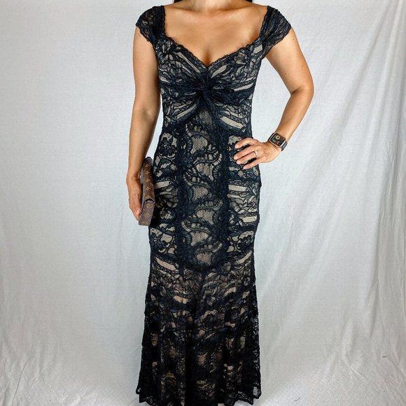 Nicole Miller Dresses & Skirts - Nicole Miller Tempted By You Black Lace Gown $995
